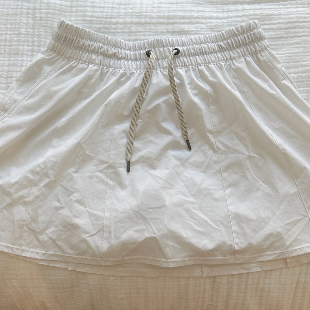 Vuori Clementine White Skirt with Drawstring